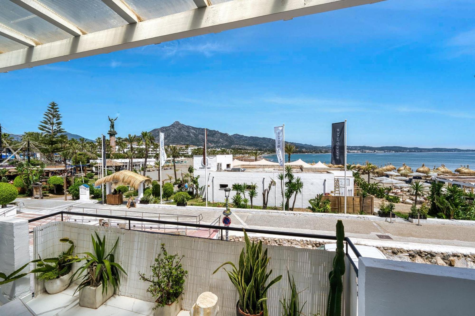 3095 Elegant Beachside In Puerto Banus Appartement Marbellac