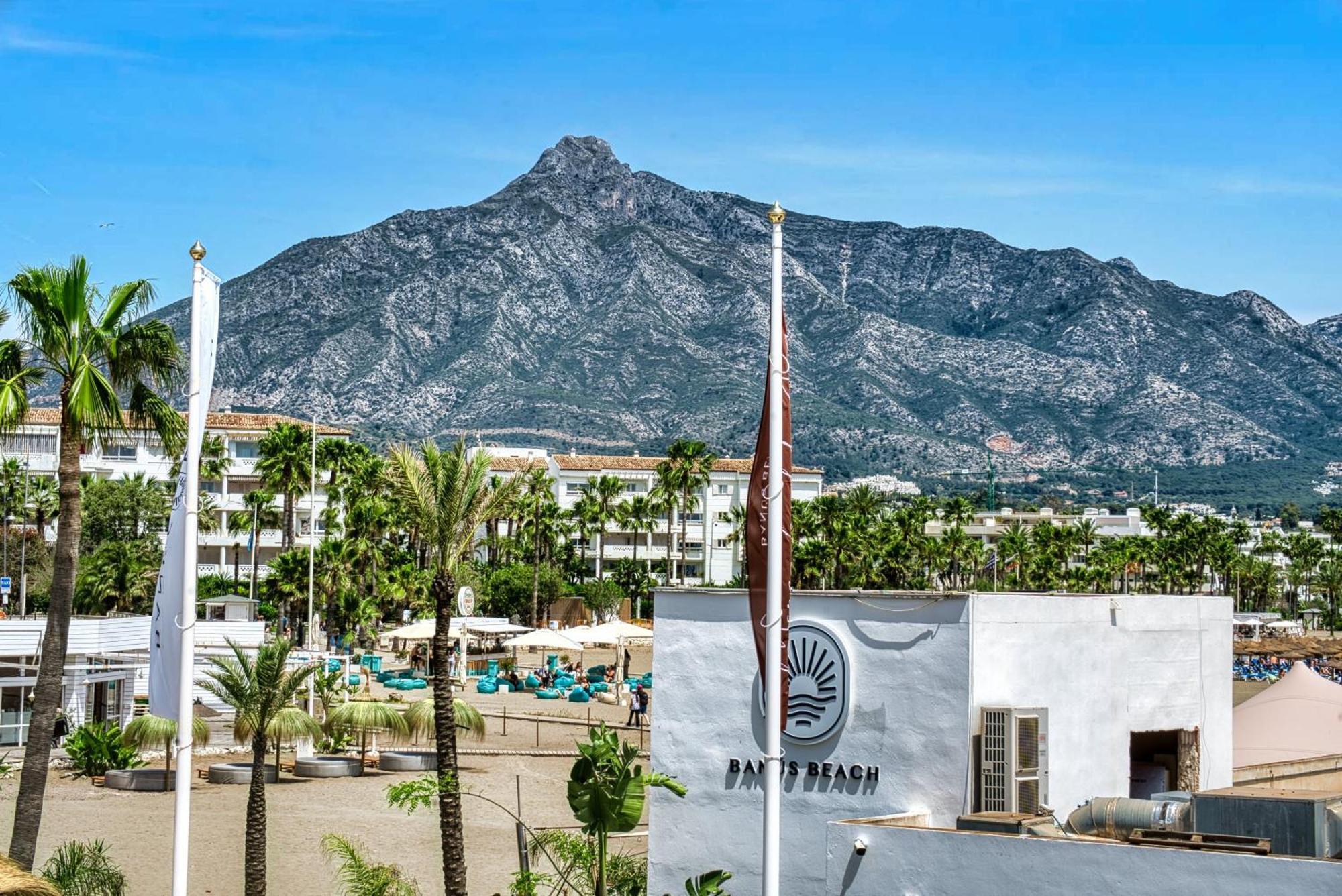 3095 Elegant Beachside In Puerto Banus Appartement Marbellac